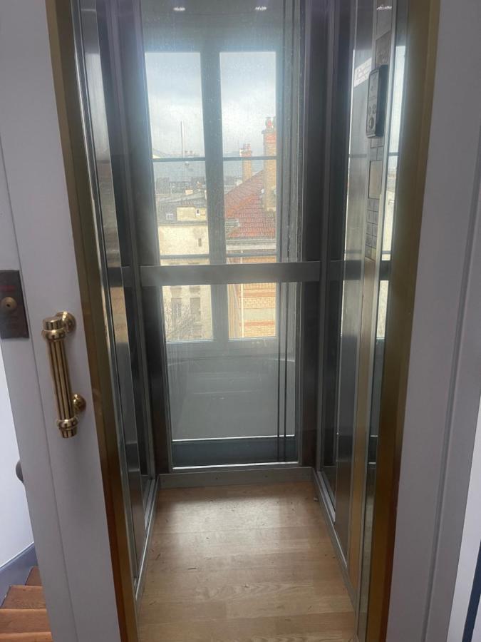 Paris Centre Dernier Etage Vue Ascenseur Lejlighed Eksteriør billede