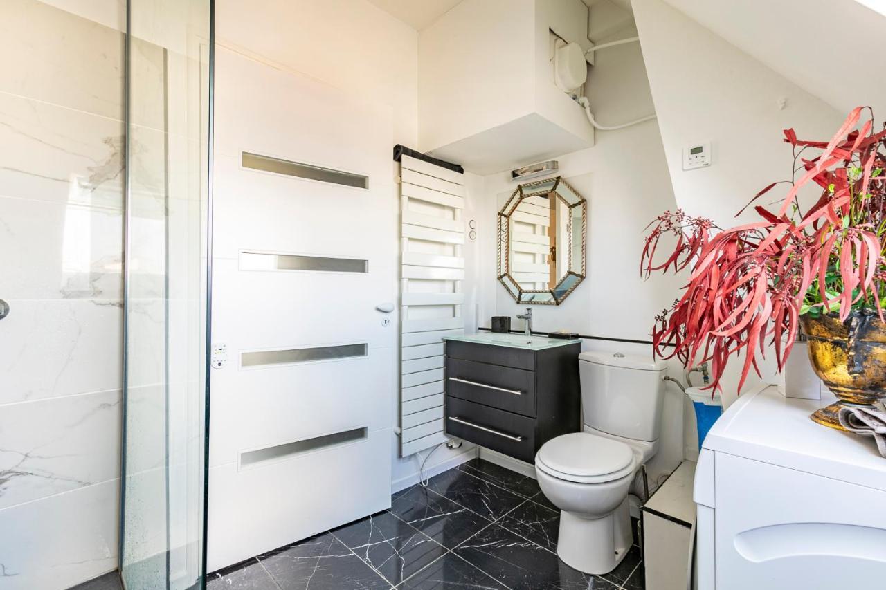 Paris Centre Dernier Etage Vue Ascenseur Lejlighed Eksteriør billede